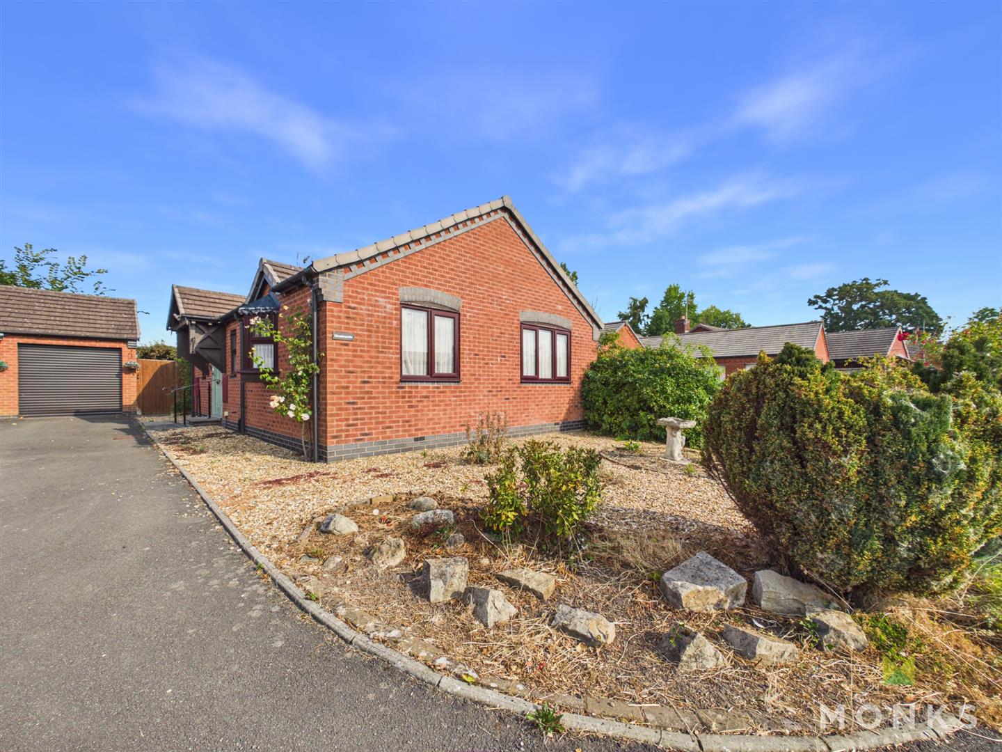 Meadowside Overton Road, Oswestry, SY11 3DG For Sale